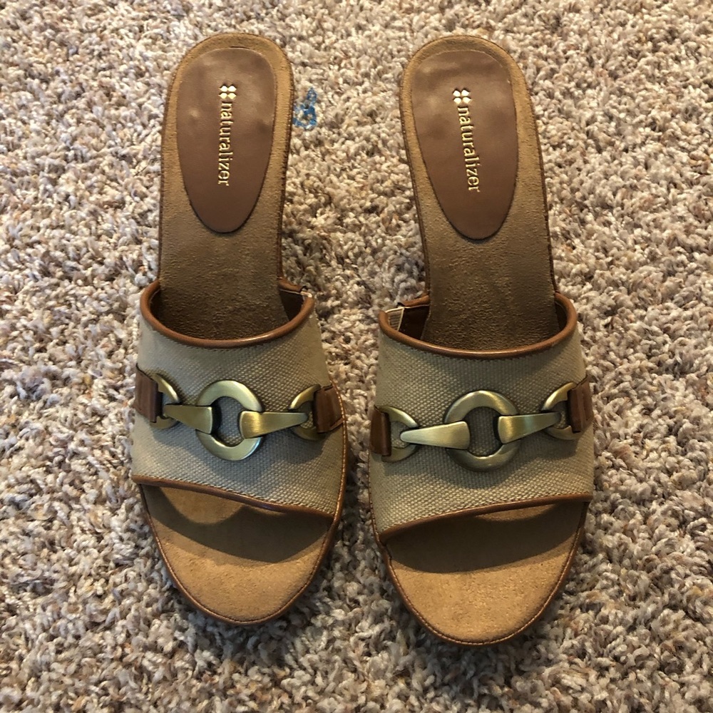 Natualizer Brown Heeled shoes 9.5M NWT